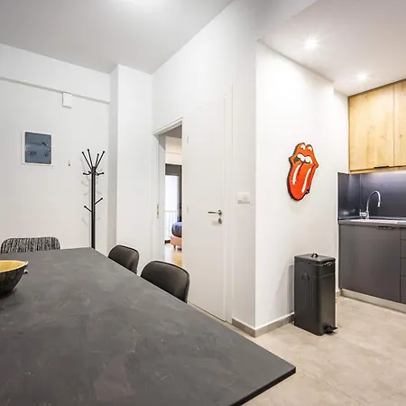 O&O Group - Cozy Urban Retreat - 2 Bedroom - Exarchia Atene Esterno foto
